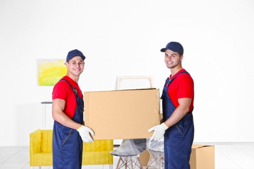 Liability and insurance notice for stored goods