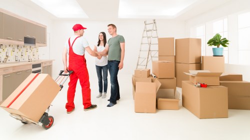 Smooth moving day for flat removals in St Mary Cray